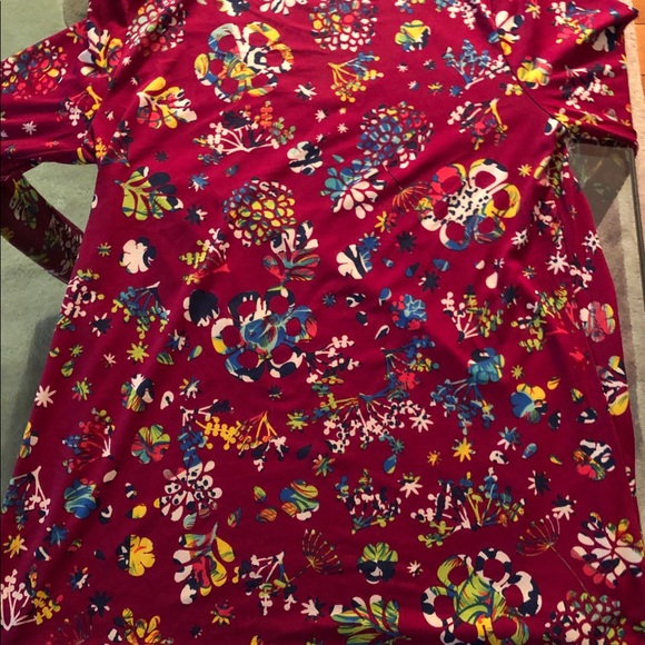 LuLaRoe Beautiful Long Sleeve High Low Top - Picture 3 of 6